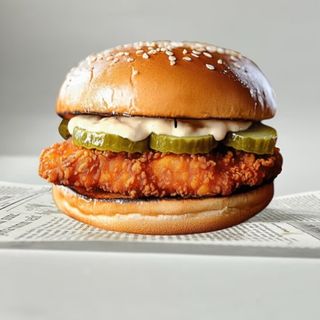 Криспи Чикън Хамбургер