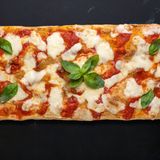 Римска пица Маргарита 1000 гр.