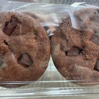 Домошни бисквити с какао и парченца шоколад - 1 бр.