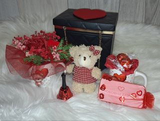 Кутия ЛЮБОВНИ ВАУЧЕРИ 18 +