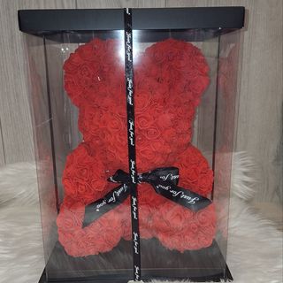 Мече от рози