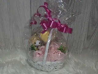 Кошница със сърце и мече