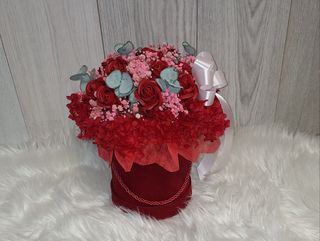 Кадифе с рози