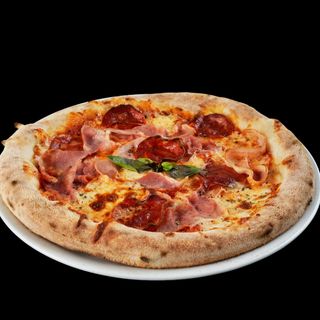 Пица Тре Карне (500г)