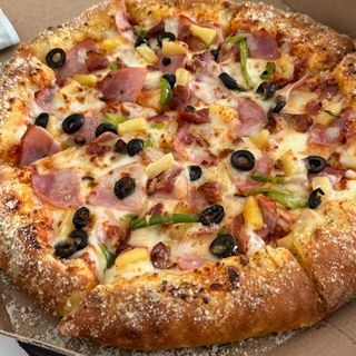 Средна пица (25см) С ПИЛИШКА ШУНКА ПУШЕНО