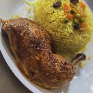 Бъряни с пилишко бут печено +питка