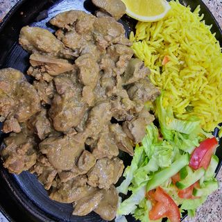 Пилишки дроб с ориз и салати