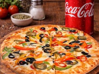 питца 25см с заленчуци+ кола 330мл
