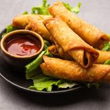 225. Пролетни рулца