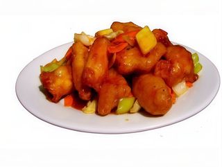 123. Панирано пилешко със зеленчуци (600г)