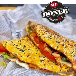 Кесадия с дюнер месо и чедър кашкавал  (300г)