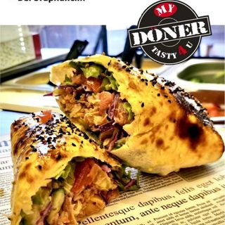 BBQ Сандвич с луканка и чедър кашкавал  (300г)