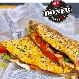 Кесадия с луканка и чедър кашкавал  (300г)