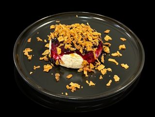 Запечен Камембер