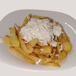 Пържени картофи със сирене