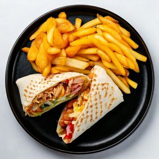 Тортила с хрупкаво пиле и пържени картофи