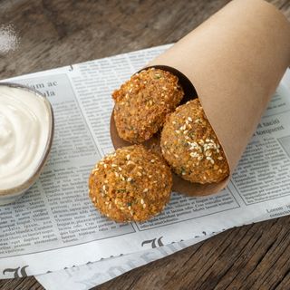 Бокс с фалафели (5бр)