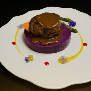 Телешки стек от Блек Ангъс с пюре от батат и романеско