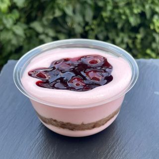 Торта Вишнева наслада