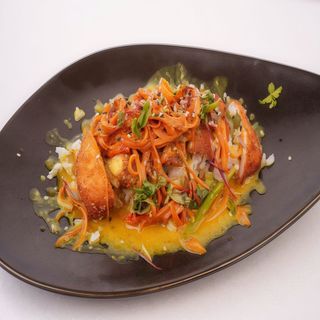 Хрупкаво пиле къри