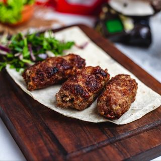 Кюфтета на жар в лаваш