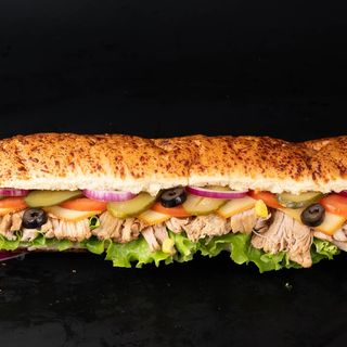 Сандвич свинско печено /дърпано/ и гауда 500гр