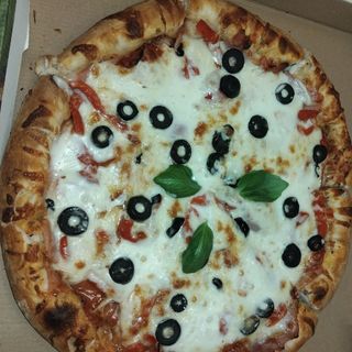 Пица Болонезе