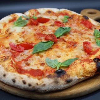 Пица Маргарита 500г.