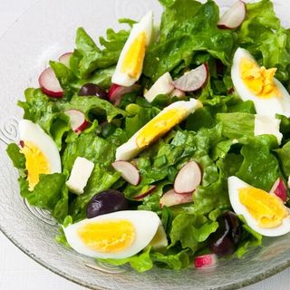 Зелена салата с лимонов дресинг (180г)