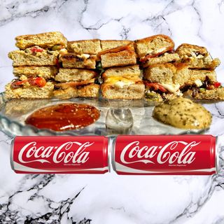 Motherfathers Tasting Box 2x Extra Sauces + 2 Coca Cola