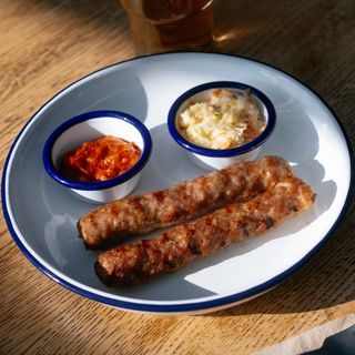 Свински кебапчета (300г)