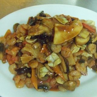 61 Свинско със зеленчуци (600г)