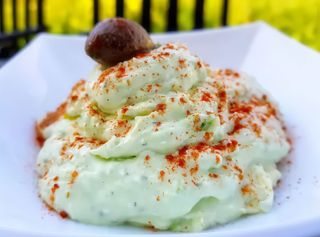 Тиро салата с печена севрия (150г)