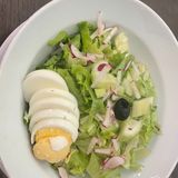 Зелена салата с яйце (300г)
