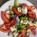 Салата микс с козе сирене