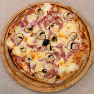 Пица Капричоза голяма