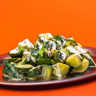 Салата от краставици