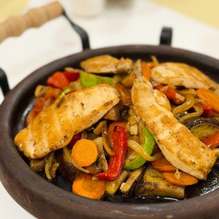 Сач с пилешко