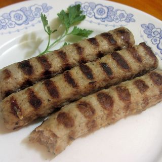 Сочни свински кебапчета (300гр)