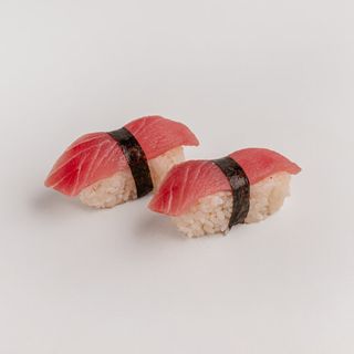 Нигири с риба тон