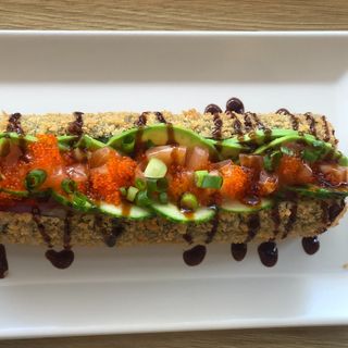 Суши дог със сьомга