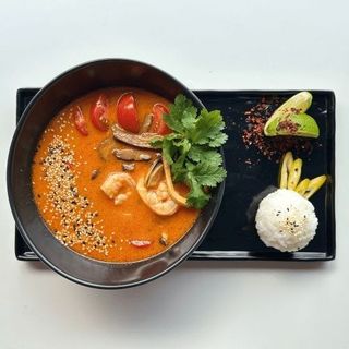 Том ям с морски дарове