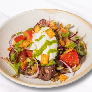 САЛАТА С МАРИНОВАН ПАТЛАДЖАН, ДОМАТИ И ВЕГАН ПЕСТО