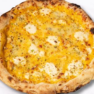 ПИЦА СЪС СИРЕНА И КРЕМ ОТ ТИКВА