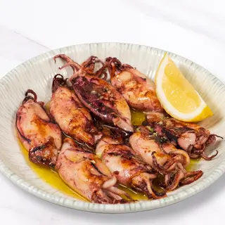БЕЙБИ КАЛМАРИ НА ПЛОЧА