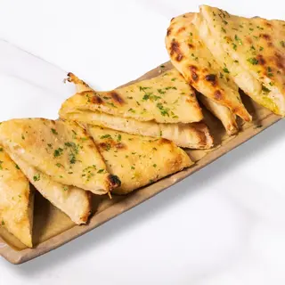Хлебче с масло и чесън (250 гр)
