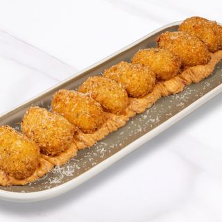 Хрупкави кашкавалчета ( 200 гр)