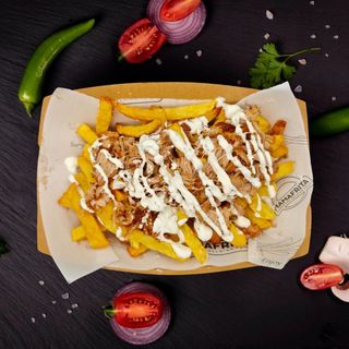 Картофки с дърпано свинско (1бр)