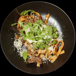 Талиатели с телешко и рукола