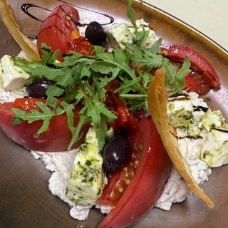 Салата с овче сирене